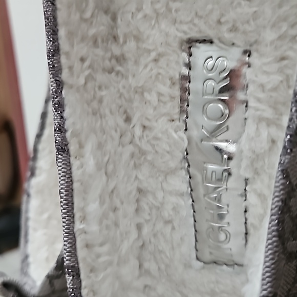 Michael Kors Ballet Flats - Picture 4 of 5